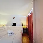 Joli Studio rénové avec mezzanine Hyper centre