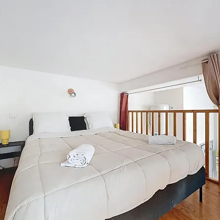 Appartement Joli Rénové Avec Mezzanine Hyper Centre *