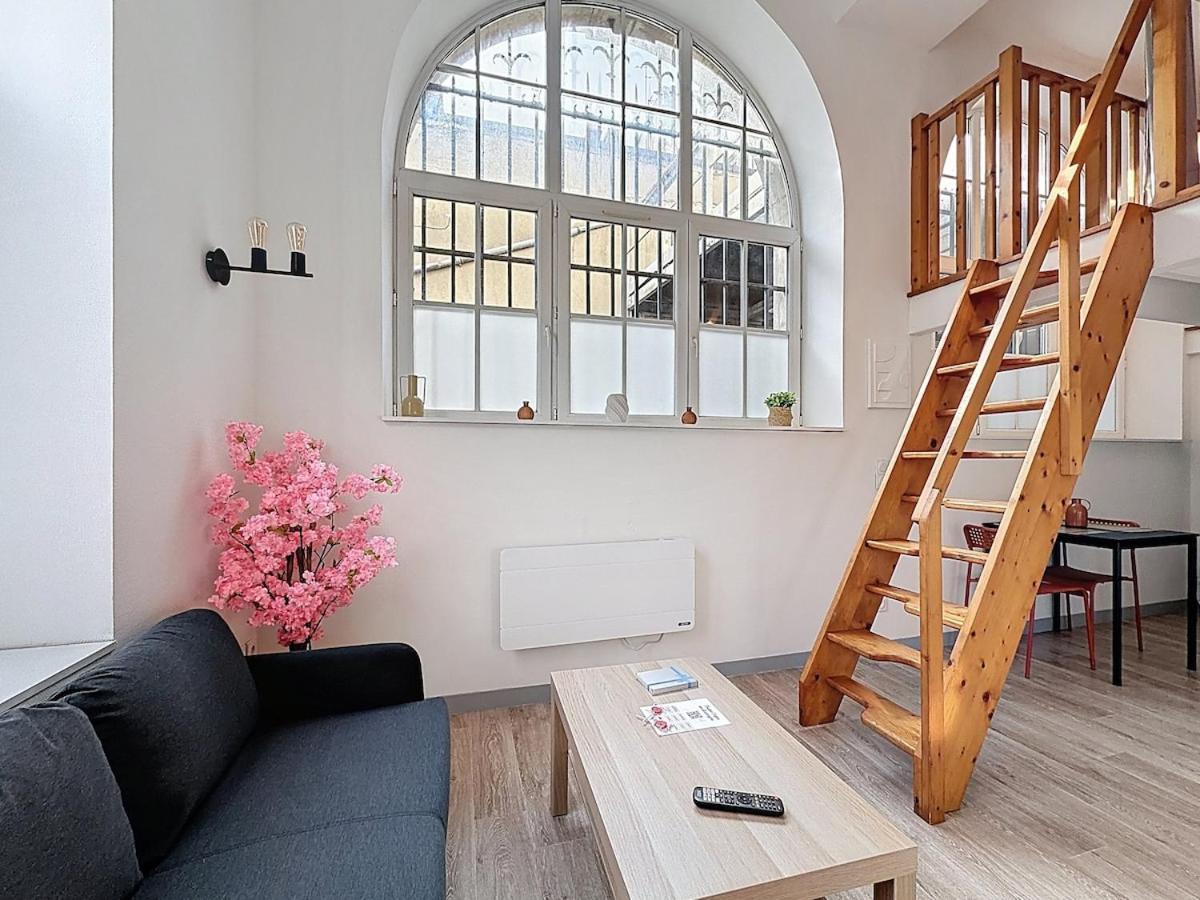 Joli Rénové Avec Mezzanine Hyper Centre Clermont-Ferrand